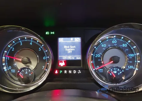 2015 Chrysler Town & Country Touring-L из США, поврежденный, VIN 2C4RC1CG9FR674210